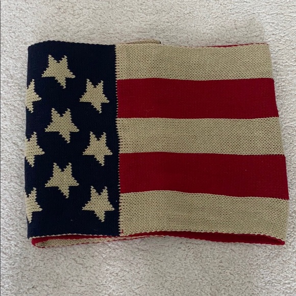 Vintage looking American flag infinity scarf - Picture 2 of 2